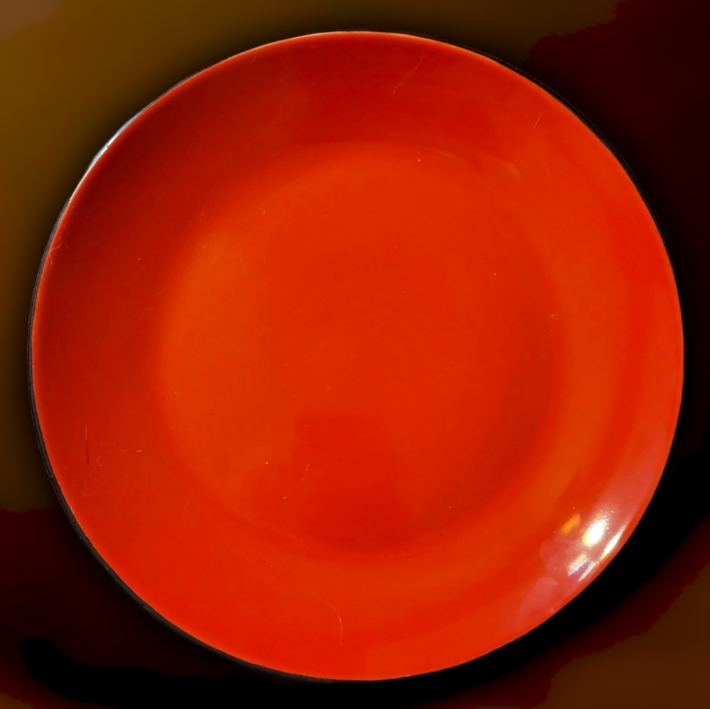 1 Vtg Dinner Plate Emerald Red Charcoal Black Ceramic